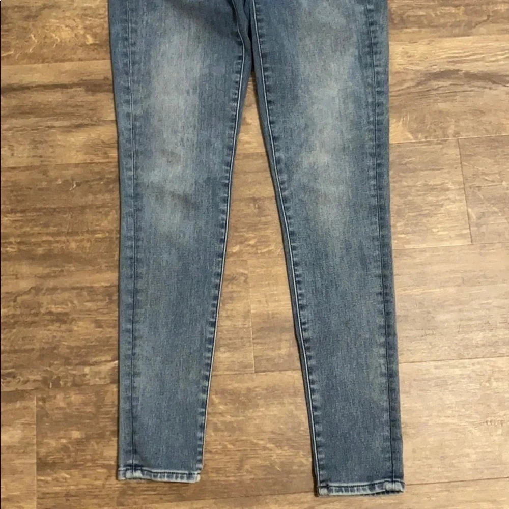 American Eagle outfitters sz 2 hi-rise jeg…